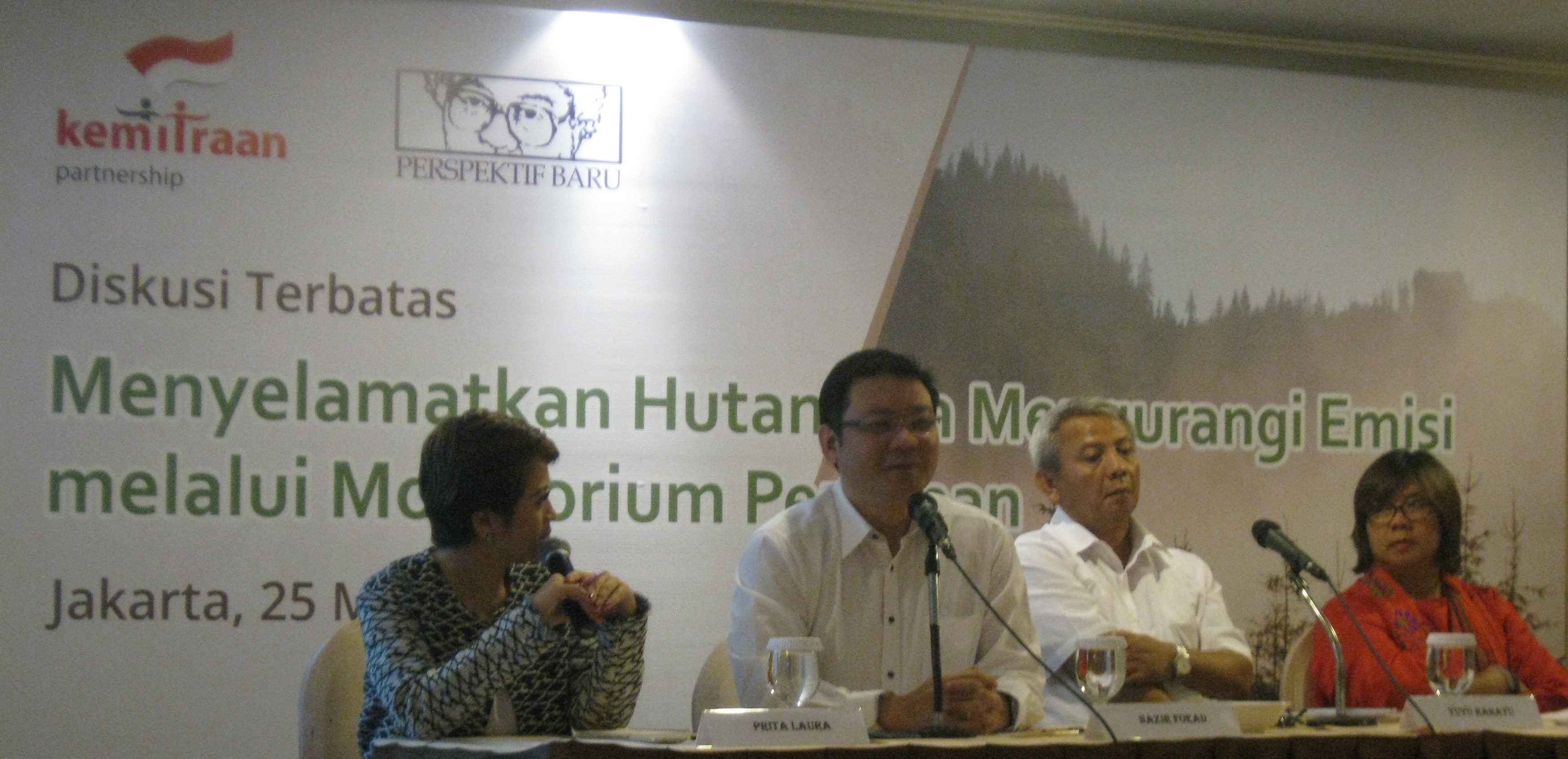Menyelamatkan Hutan Indonesia